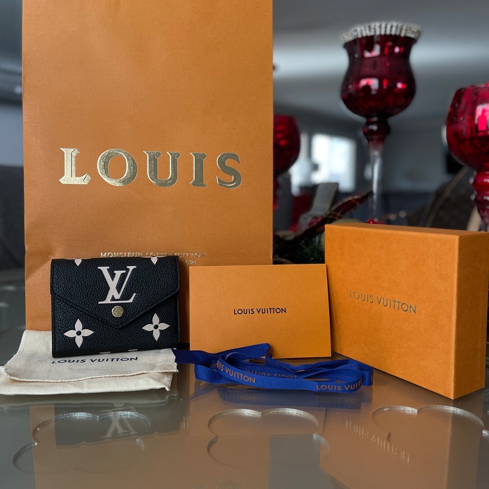 LOUIS VUITTON VICTORINE WALLET